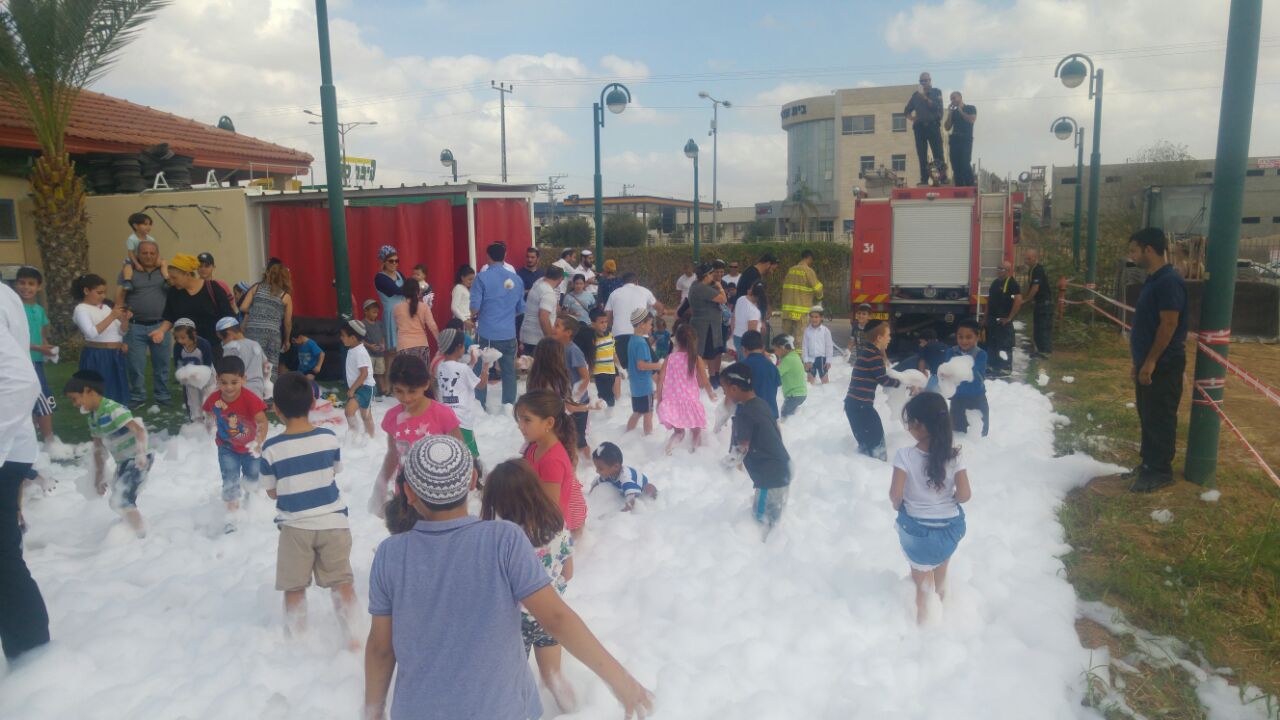 הכי כיף ביום הפתוח: קצף! (צילום: דוברות הצלה)